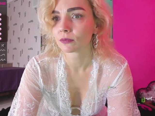 Foton -Sweet-Lady- Hi, I'm Vlada. Bring me to orgasm. Lovense from 2 tokens. Favorite vibration 70 tokens. Random 50 tokens. Try your luck.