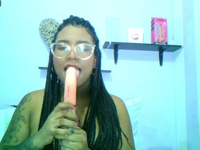 Foton darkessenxexx1 Hi my loveI'm very horny today And I want to ride you @total tokens At this moment I have @sofar tokens, Help me to fulfill it, they are missing @remain tokens