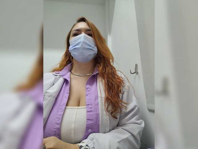 Foton Doctora-Danna Iam doctor... working in hospital... look my rate tips.... between patient we will do all....Let's fuck harder
