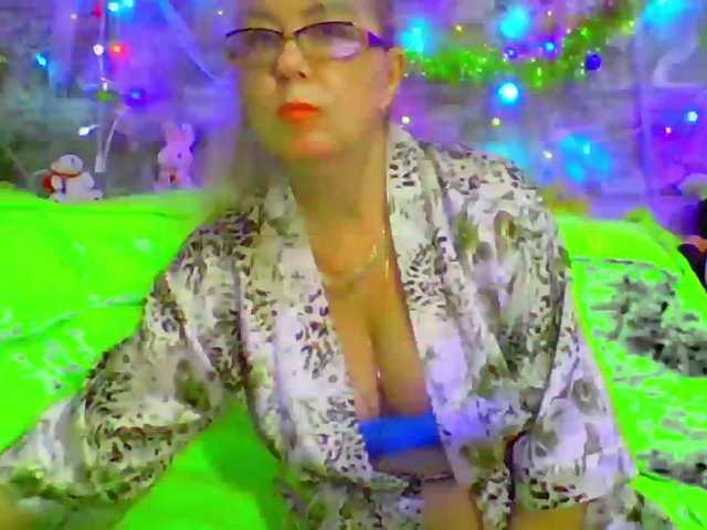 Foton LuMILLION Lovens is configured from 2 tokens. Favorite vibrations 15, 22,30,55, 77.If you come to visit , Give please a small tip. I will be grateful for your attention. in my profile there is a video stream SQUIRT. look. subscribe and put love please. I love.