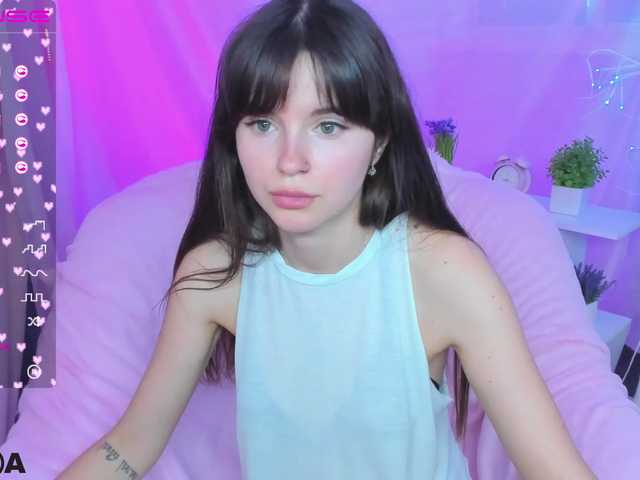 Foton MiyaEvans ❤️❤️❤️Hey! I am New! Ready to play with you-My goal: Get Naked/2222 tokens/❤️❤️❤️ #new #feet #18 #natural #brunette [none]