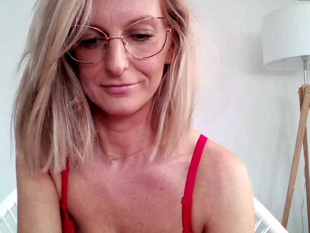 Foton RachellaFox Sexy blondie - glasses - dildo shows - great natural body,) For 500 i show you my naked body @remain
