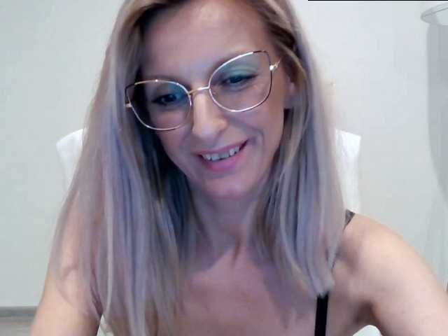 Foton RachellaFox Sexy blondie - glasses - dildo shows - great natural body,) For 500 i show you my naked body [none]