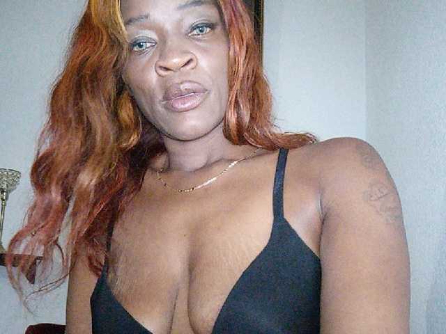 Foton Tierrahmarie sex machine in private.. 100 tokens rub pussy 20 tokens spank ass 500 tokens dildo play.. oil ass 200 tokens and spread. 300 blow job..