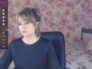 Foton RrredQueen cam in private. I like Special commands of lovense